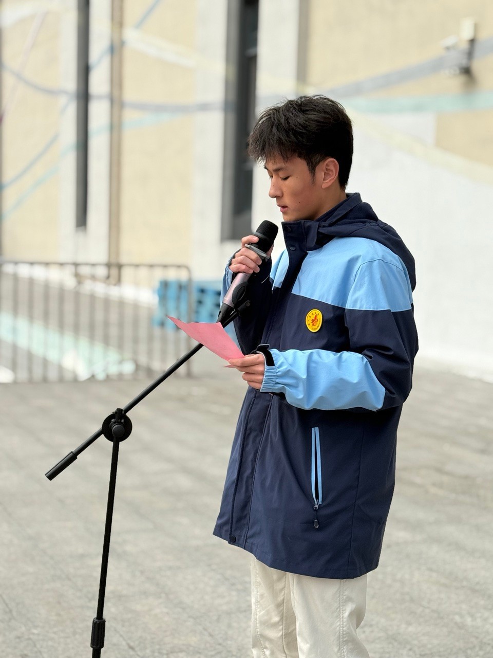 用感恩的心，酿生活的甜